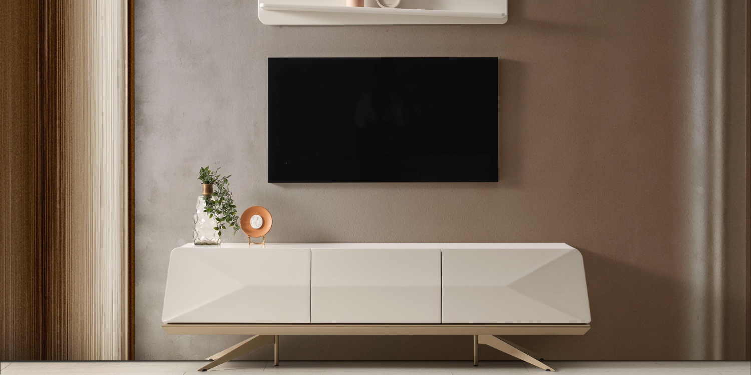 Gucci TV Ünitesi